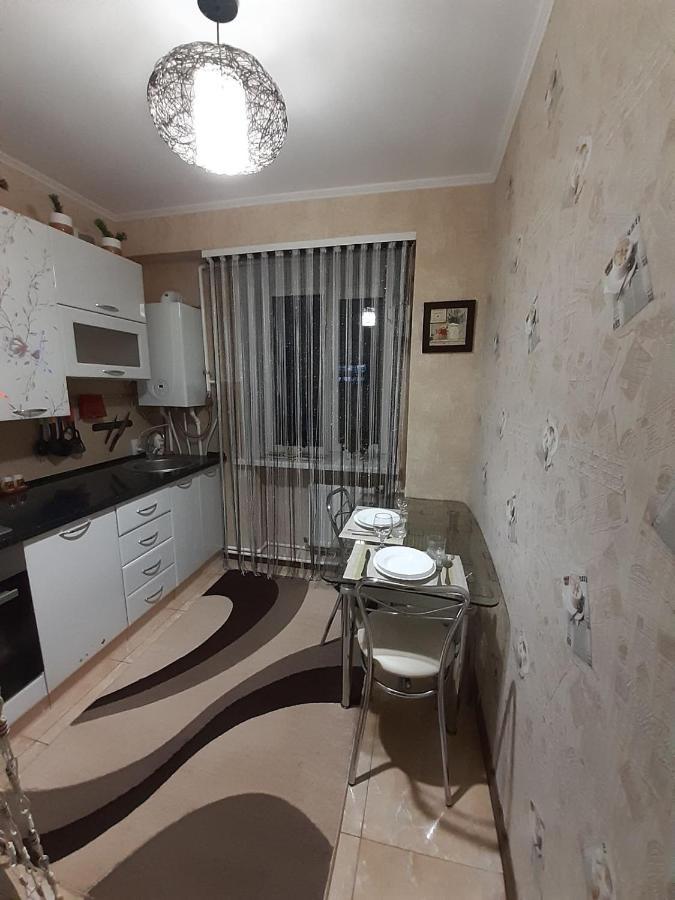 Двокімнатна Apartment Shepetivka Luaran gambar